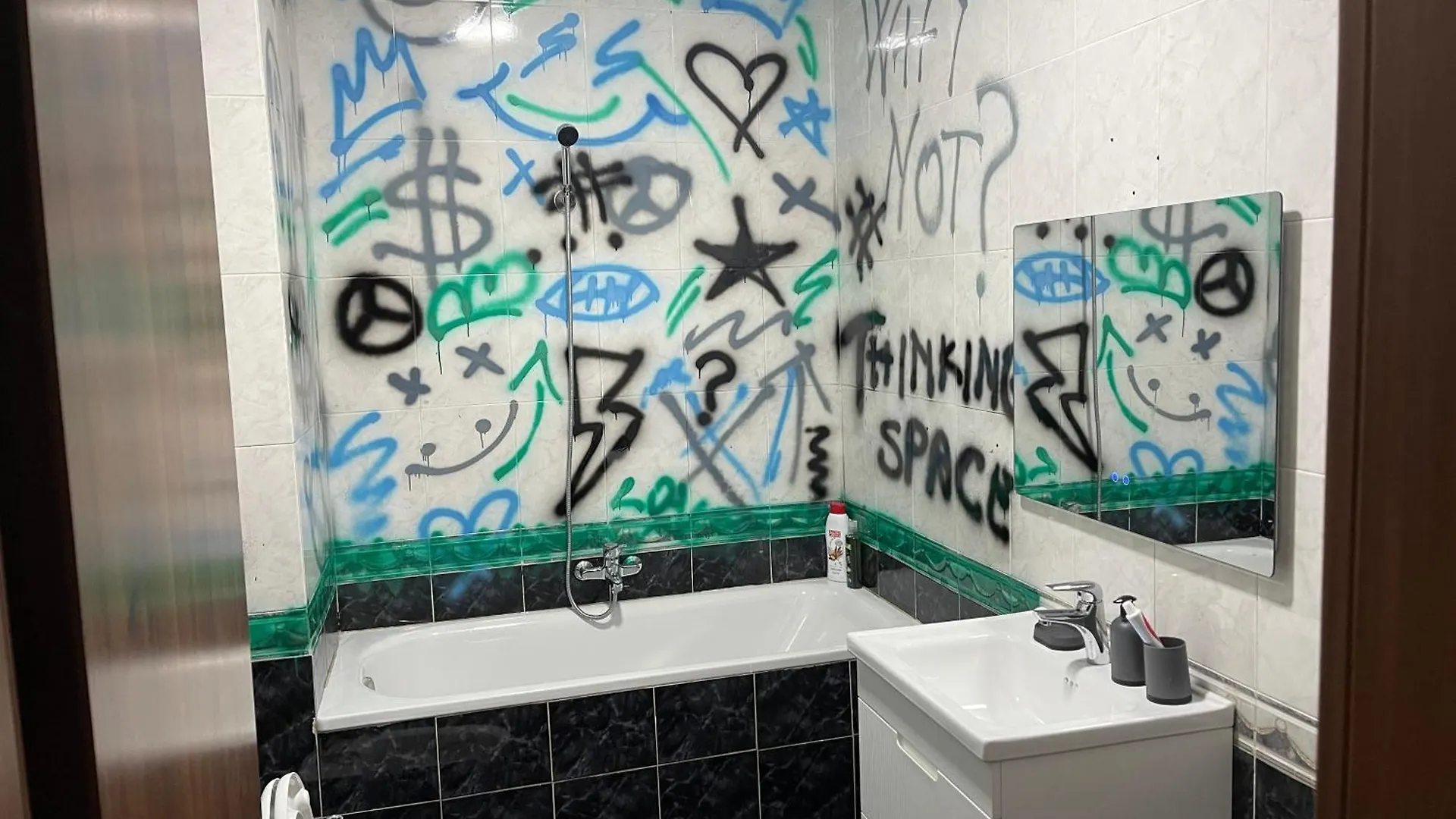 Super House 2 Blloku - 3 Rooms Тирана Апартаменты