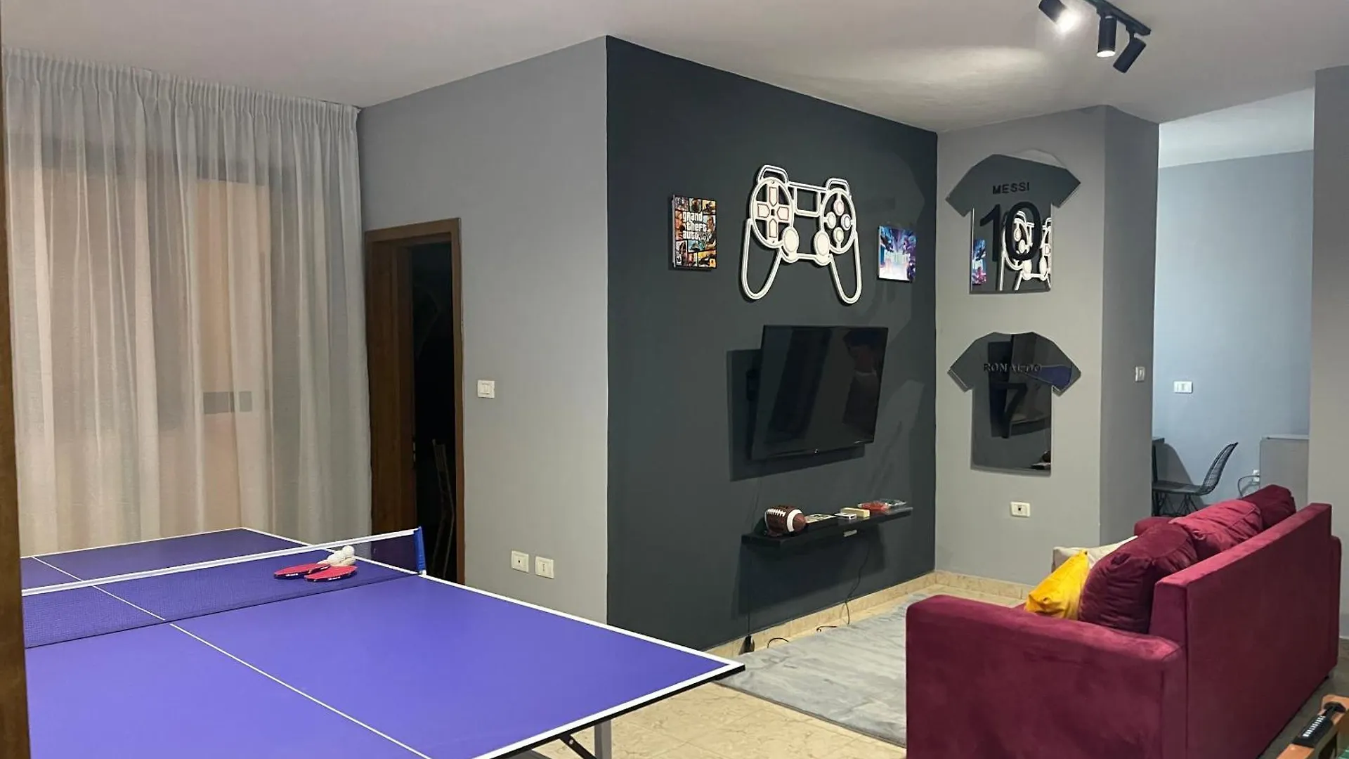 Super House 2 Blloku - 3 Rooms Tirana 0*,